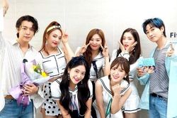 Đàn anh Eunhyuk Super Junior lên tiếng về tai nạn sân khấu của Wendy Red Velvet