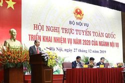 Công tác cán bộ không công khai, minh bạch dễ dẫn đến cục bộ, lợi ích nhóm, chạy chọt