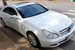 Mercedes-Benz CLS 300 dùng 10 năm thét 685 triệu tại Hà Nội