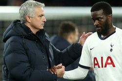 HLV Mourinho 'trù dập' cầu đắt giá nhất Tottenham?