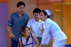 Vợ trở ra từ phòng mổ, chồng hối hả chạy đến tưởng động viên, nào ngờ anh 'độp' luôn một câu khiến cả y bác sĩ được phen cười ngặt