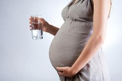3 'tuyệt chiêu vàng' giúp mẹ bầu phòng tránh rạn da vô cùng hiệu quả: Biết sớm lợi sớm