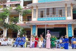 Ðưa di sản ca Huế vào trường học