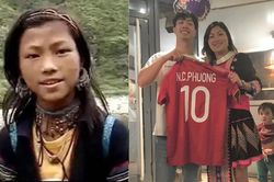 Cô gái H'Mông Lò Thị Mai hào hứng khoe được Công Phượng tặng áo thi đấu kèm chữ kí tại Bỉ