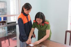 Học Bác tinh thần phục vụ nhân dân