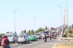 Hạn chế qua cầu Rạnh Miễu dịp Tết vào khung giờ cao điểm