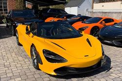 Thêm siêu xe Mclaren 720S Spider hơn 27 tỷ cập bến Việt Nam
