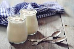 Mẹo không ngờ để đánh bay những đốm tàn nhang đáng ghét