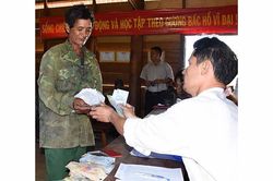 'Ốc đảo' Kon Pne huy động sức dân bảo vệ rừng