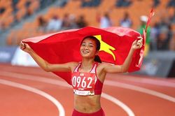 VĐV tiêu biểu 2019: Nguyễn Thị Oanh số 1, Quang Hải chỉ về thứ 4