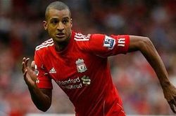 Cựu sao Liverpool rớt bài kiểm tra y tế ở Việt Nam