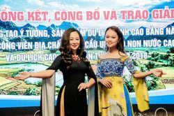 Bộ sưu tập khăn choàng lụa non nước Cao Bằng đoạt Giải Nhất thi sáng tạo