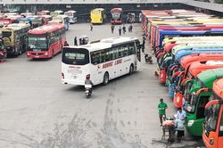 Một số nhà xe khách đường dài tăng đến 60% giá cước dịp Tết