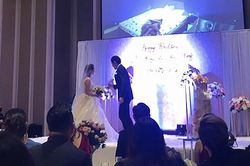 Biết bị 'cắm sừng' nhưng vẫn tổ chức đám cưới, chú rể tung clip nóng của cô dâu và anh rể ngay giữa hôn trường