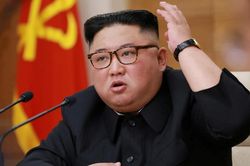 Động thái 'khó hiểu' của ông Kim