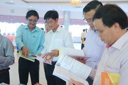 Giúp giáo viên triển khai bài giảng theo chương trình mới