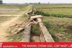 Người dân lo thiếu nước vụ xuân bởi hệ thống mương dẫn nước...'nát như tương'