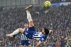 Tiền đạo Iran tỏa sáng khiến Chelsea chia điểm trước Brighton