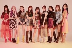 Thành viên Twice khen ngợi lẫn nhau và đây là kết quả