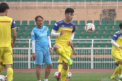 Sao U23 Việt Nam đáp cực gắt 'Messi Thái' sau lời khiêu chiến