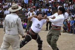 Lễ hội đánh nhau để 'xóa bỏ hận thù', chào đón năm mới của người Peru