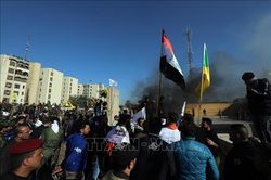 Biểu tình bạo loạn tiếp diễn bên ngoài Đại sứ quán Mỹ tại Iraq