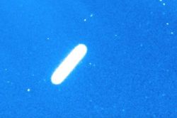Xôn xao vật thể lạ nghi UFO trên bề mặt Mặt trời
