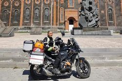 'Phượt thủ' 66 tuổi vượt hơn 45.000 km trong 6 tháng, xuyên qua 2 lục địa Á - Âu khiến dân tình ngưỡng mộ