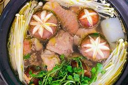 Lẩu gà nấm