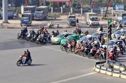 Thêm hàng loạt trường hợp bị tước quyền sử dụng Giấy phép lái xe
