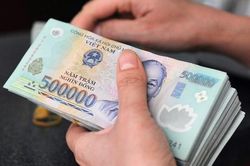 Giảng viên ở TP.HCM được thưởng Tết 65 triệu đồng