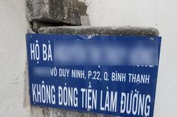 Hộ dân ở TP.HCM bị bêu tên vì không đóng tiền làm đường