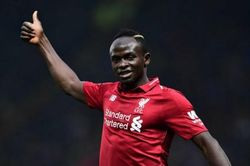 MU làm gì thế này, Real Madrid tung chiêu ký Sadio Mane