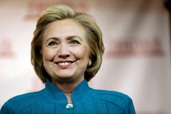 Bà Hillary Clinton là hiệu trưởng đại học