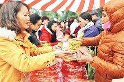Phiên chợ cuối năm