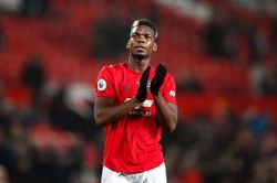 Ryan Giggs gay gắt: 'MU bán ngay ông kễnh Pogba'