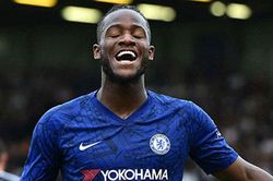 Chelsea 'bật đèn xanh' cho một loạt cầu thủ ra đi trong tháng Giêng