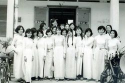 'Mê đắm' ngắm nữ sinh Sài Gòn xưa trong tà áo dài