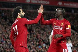 Giải ngoại hạng Anh: Liverpool vô đối