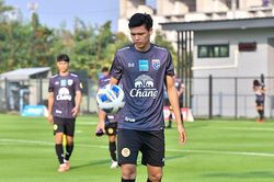 Tiền đạo Thái đấm cầu thủ U23 Việt Nam được xóa án là ai?