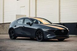 Top 10 xe hơi đáng mua nhất năm 2020: Mazda 3, Kia Sorento góp mặt