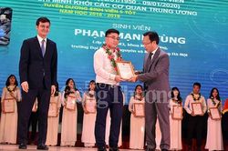 Tuyên dương 50 'sinh viên 5 tốt' Khối các cơ quan Trung ương