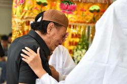 Đạo diễn Lê Cung Bắc: 'Chánh Tín mới dặn tôi có quay gì thì gọi em'