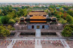 Chủ tịch Thừa Thiên - Huế gặp trí thức xa quê nghe hiến kế phát triển