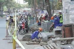 Đường sá lại 'vào mùa'... đào bới?