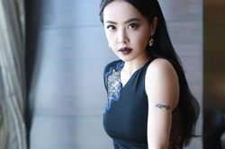 Tổ chức concert, Thái Y Lâm bị fan say rượu quấy rối: 'Tôi cảm thấy cô ta có chút tình ý gì đó với tôi'