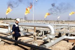 Giá dầu tiếp tục tăng, chờ diễn biến mới từ căng thẳng Mỹ - Iran