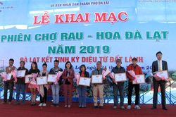 Tiếp tục thúc đẩy sản xuất rau, hoa Đà Lạt theo hướng hiện đại và bền vững