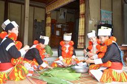 Tết sớm Bản Dao Phiêng Tạ