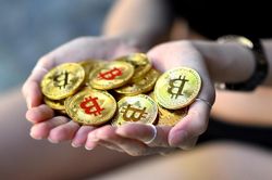 Giá Bitcoin đi ngang, tương lai khó đoán
